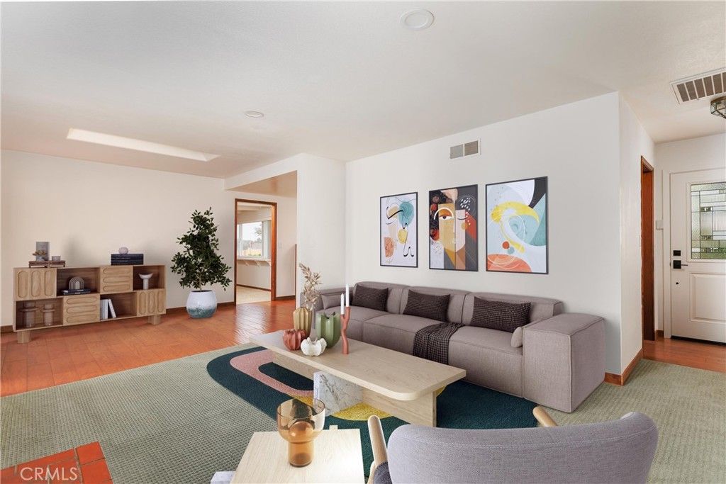 listing image 130725049883263667324