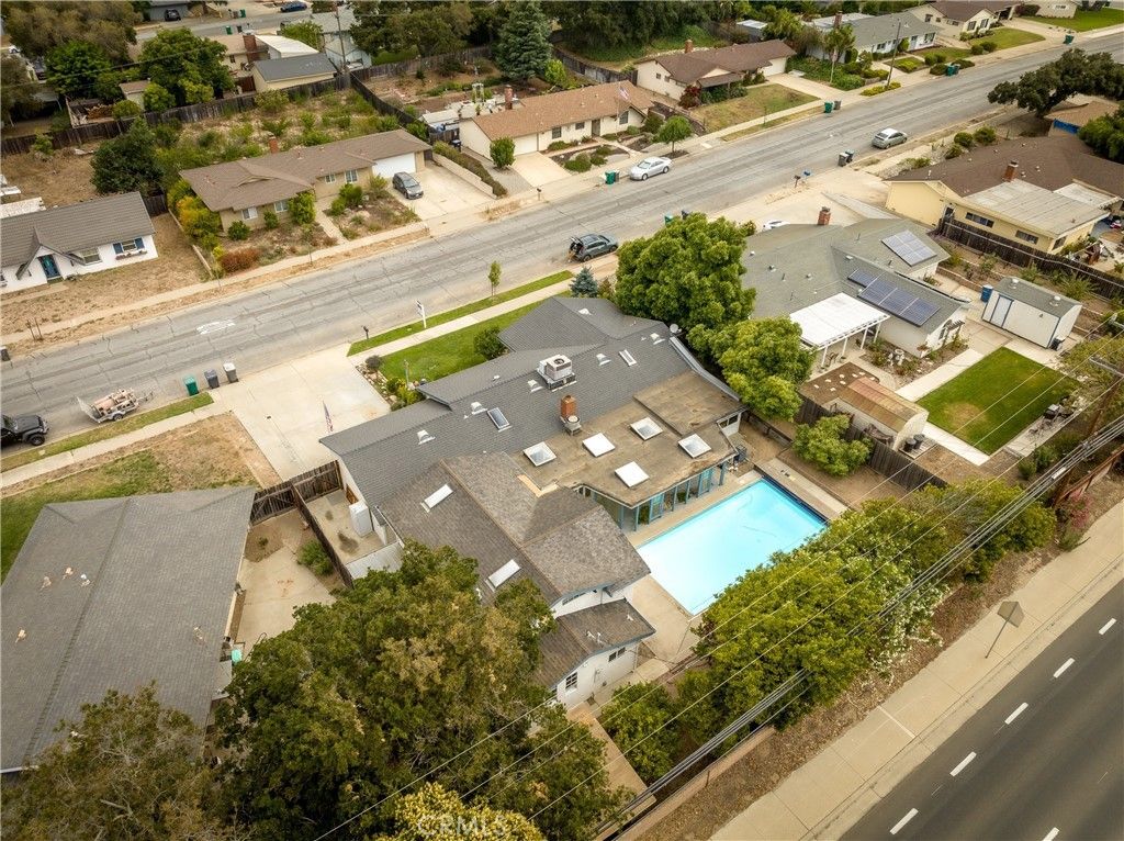 listing image 130723133557775467839