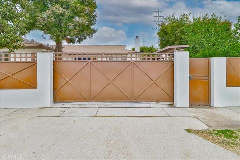 A home in Woodland Hills