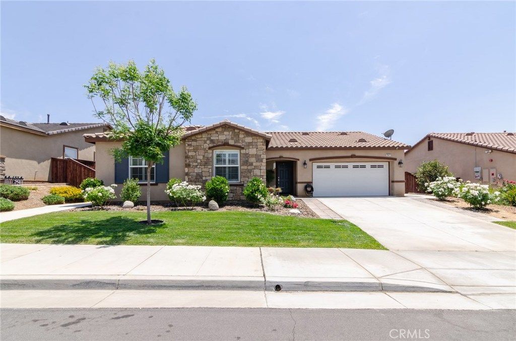 listing image 130722768044337774617