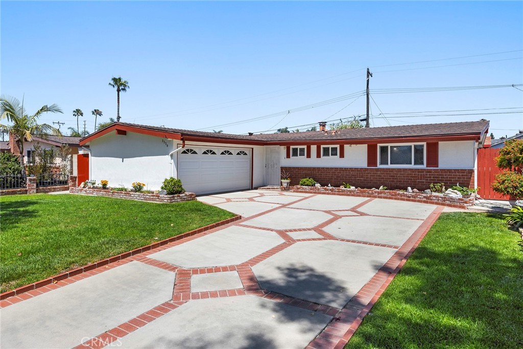 View Costa Mesa, CA 92627 house