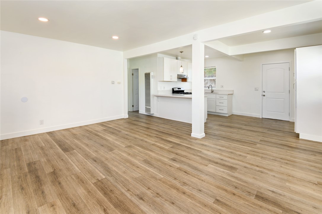 4229 W 169th Street