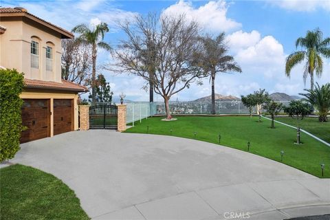 A home in Lake Elsinore