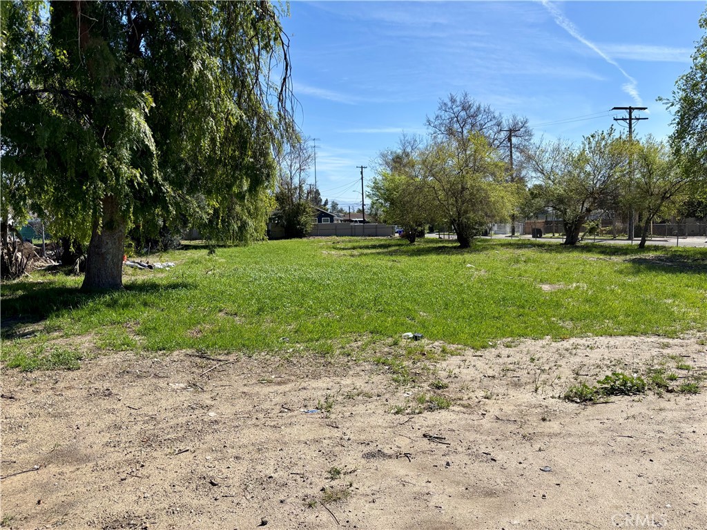 Commerical Lot opportunity in the city of san Bernardino. CG-1 Zoning: This zone is intended to provide for the continued use, enhancement, and new development of retail, personal service, entertainment, office and related commercial uses along major transportation corridors and intersections to service the needs of the residents; reinforcing existing commercial corridors and centers and establishing new locations as residential growth occurs. Additionally, this zone permits a maximum density of 47 units per net acre for senior citizen and senior congregate care housing.