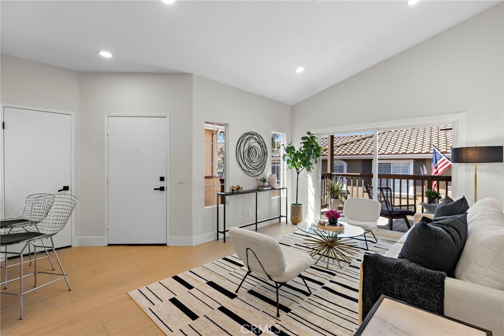 260 Gallery Way