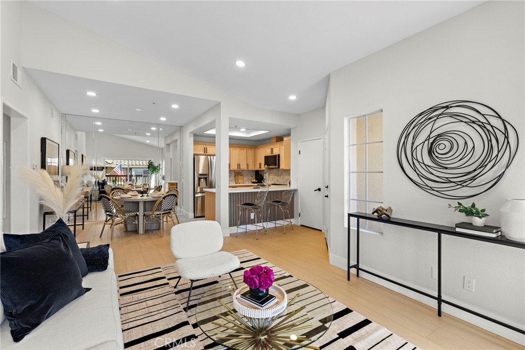 260 Gallery Way