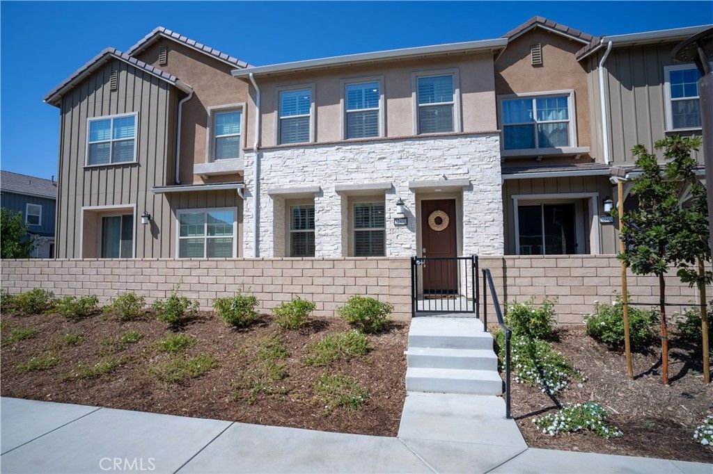 listing image 130728579774344904069