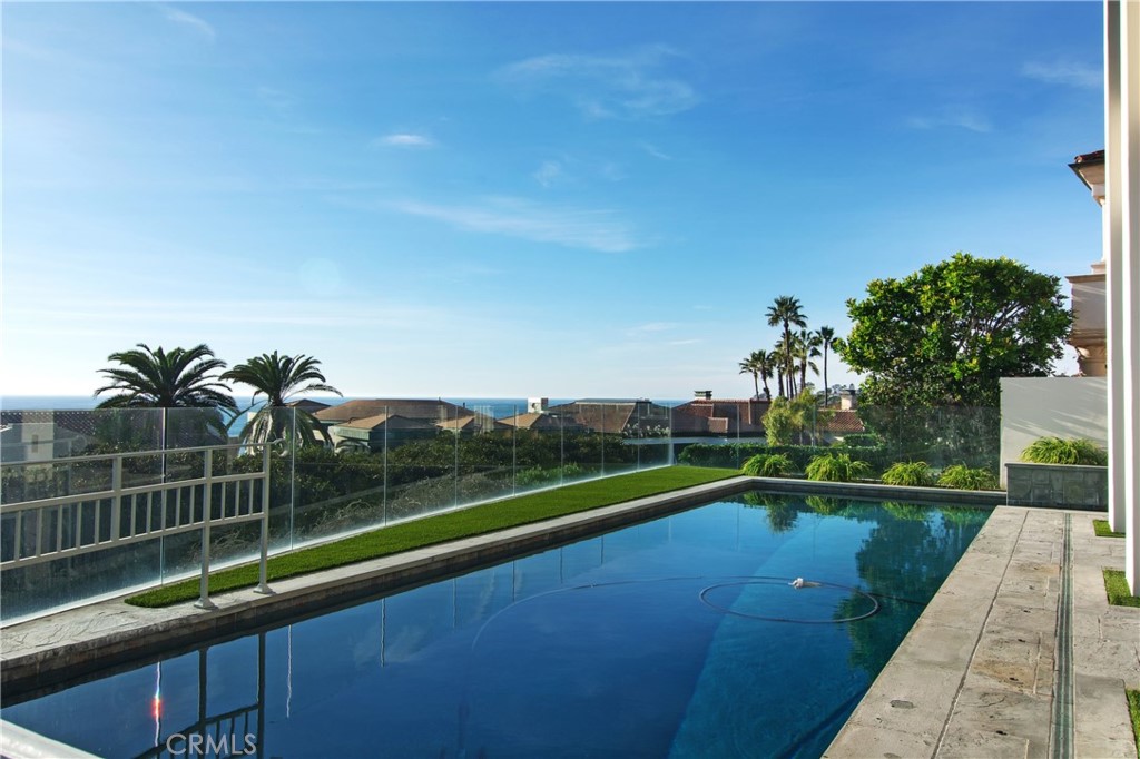 Ritz Cove (RC) - Residential