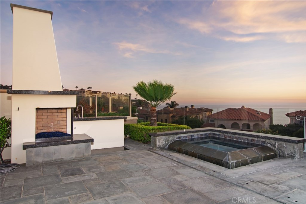 Ritz Cove (RC) - Residential