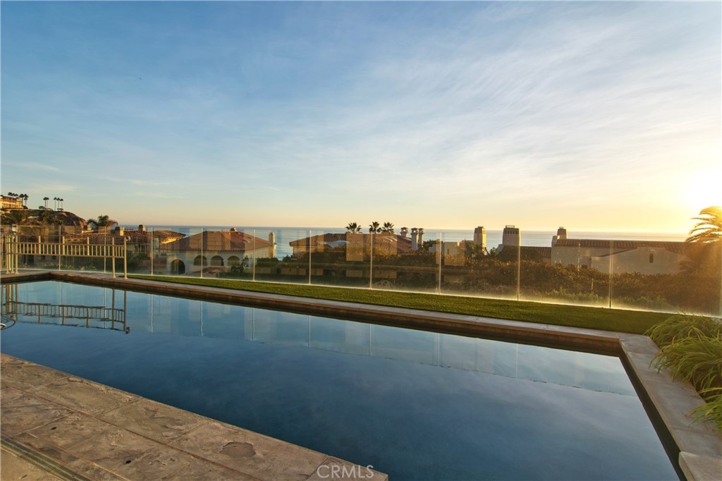 Ritz Cove (RC) - Residential