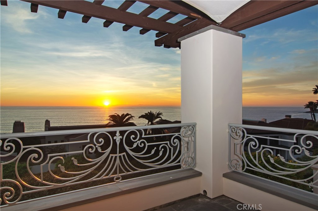 Ritz Cove (RC) - Residential