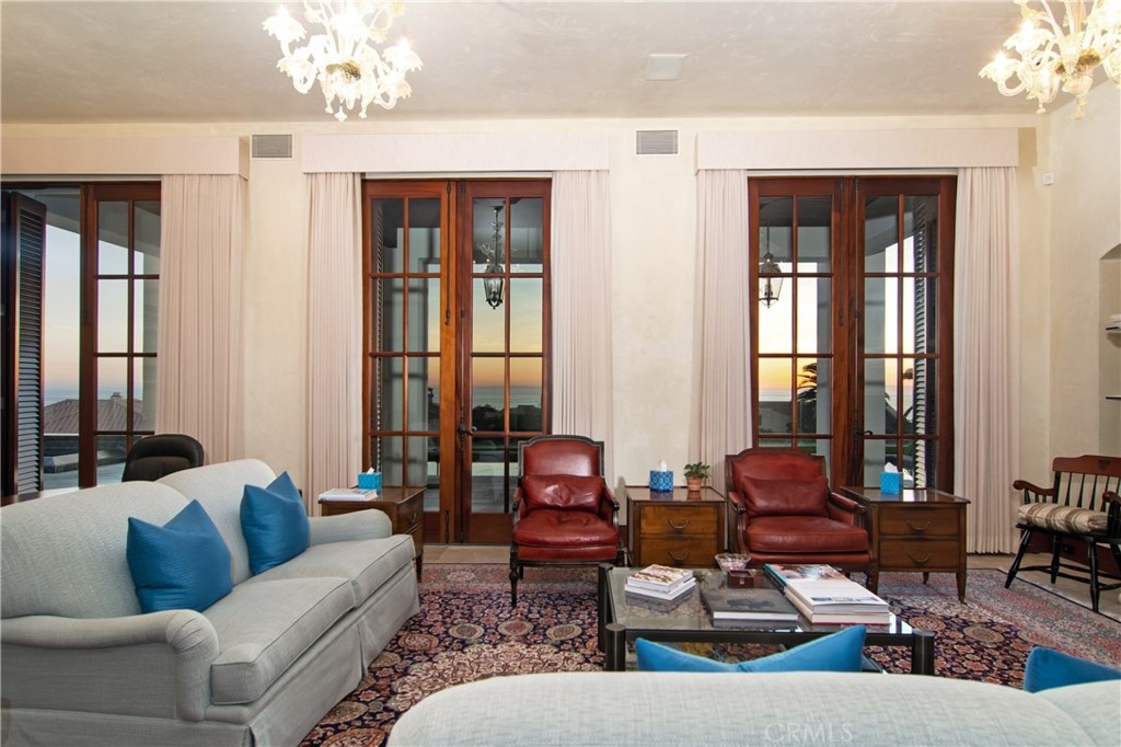 Ritz Cove (RC) - Residential