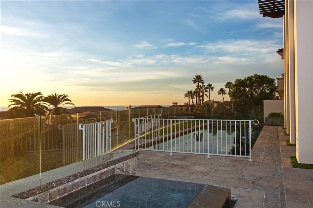 Ritz Cove (RC) - Residential