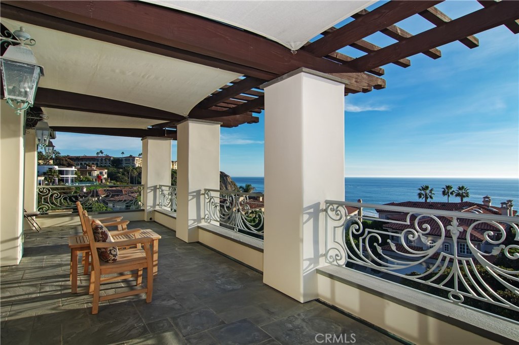 Ritz Cove (RC) - Residential