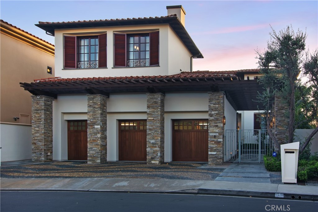 Ritz Cove (RC) - Residential