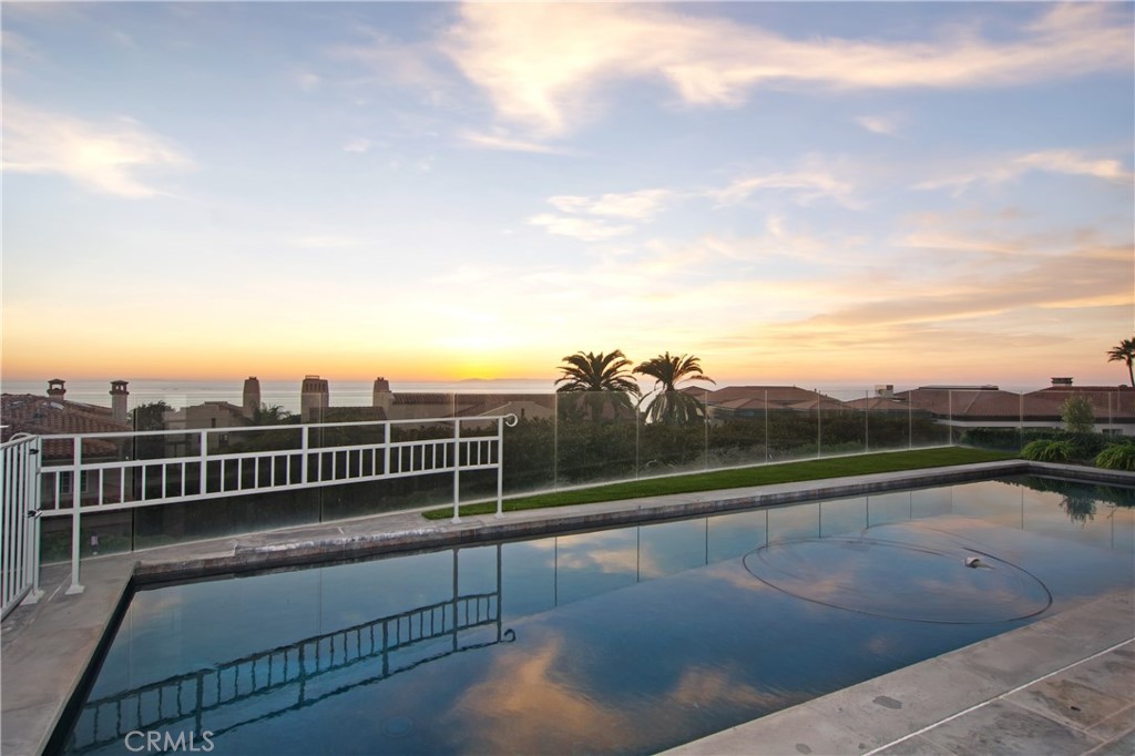 Ritz Cove (RC) - Residential