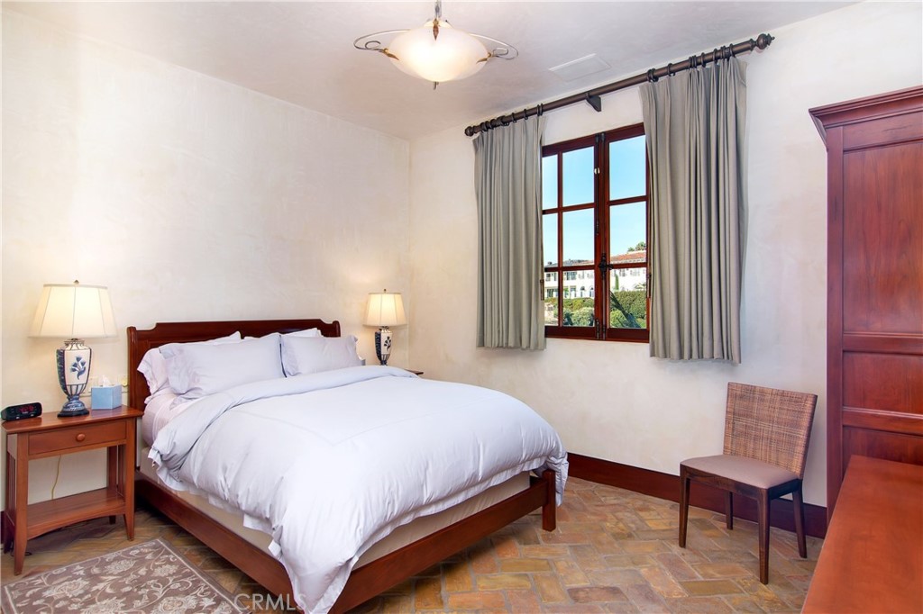 Ritz Cove (RC) - Residential