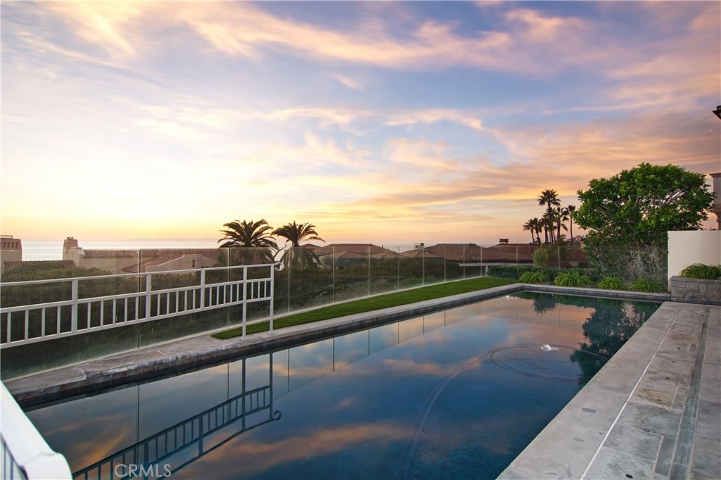 Ritz Cove (RC) - Residential