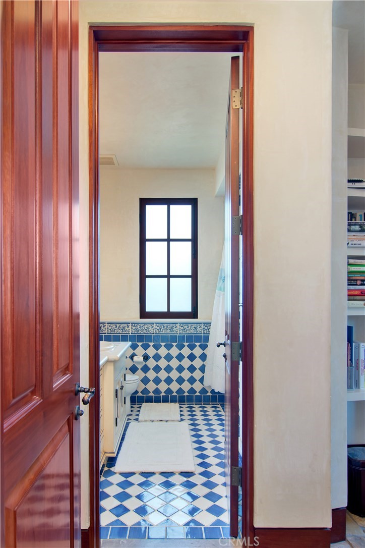 Ritz Cove (RC) - Residential