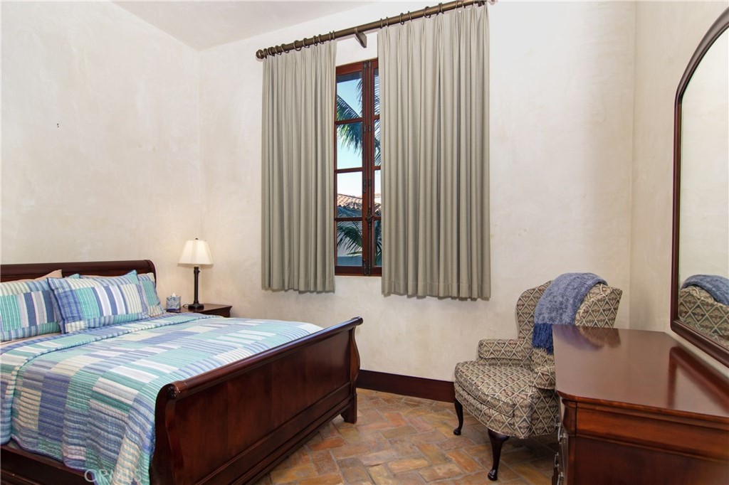 Ritz Cove (RC) - Residential