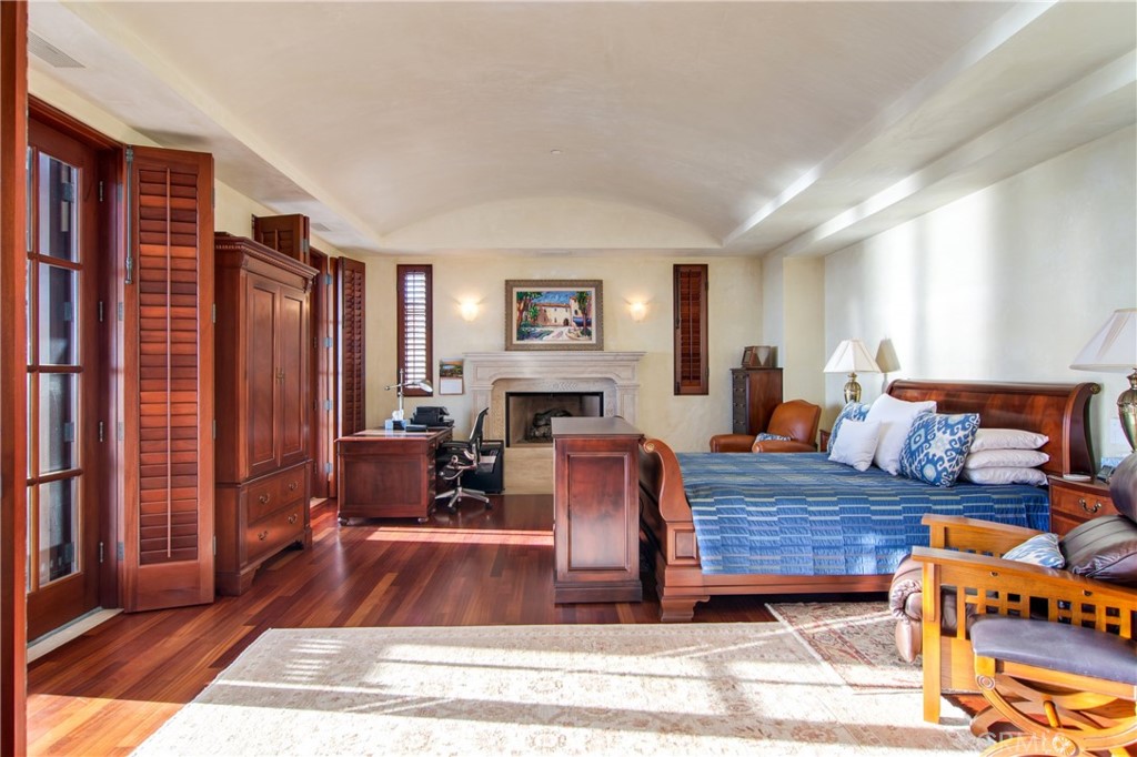 Ritz Cove (RC) - Residential