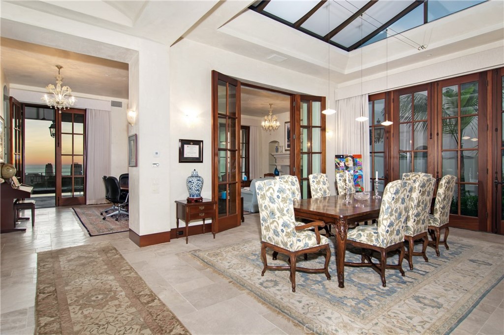 Ritz Cove (RC) - Residential