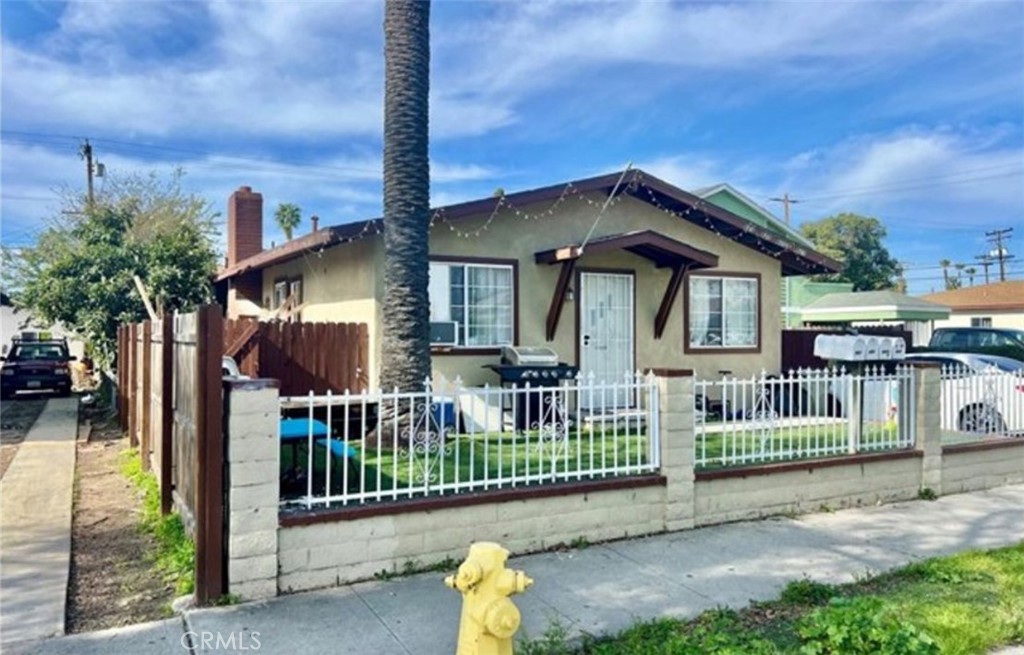 825 S Claudina Street