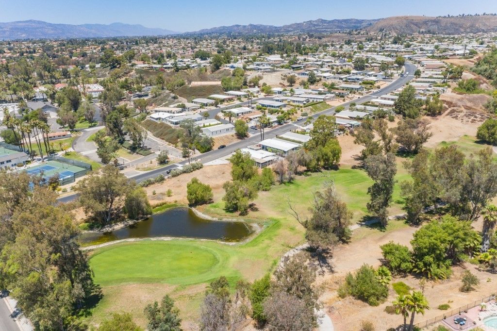 listing image 130722137182650311611