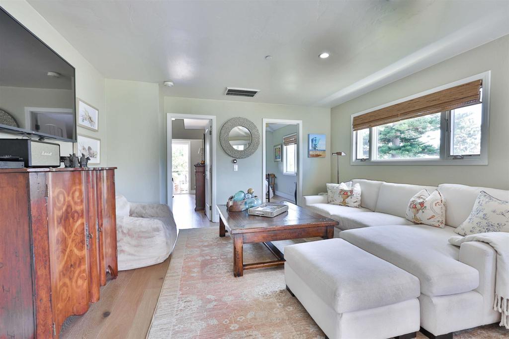 VILL - Residential Lease