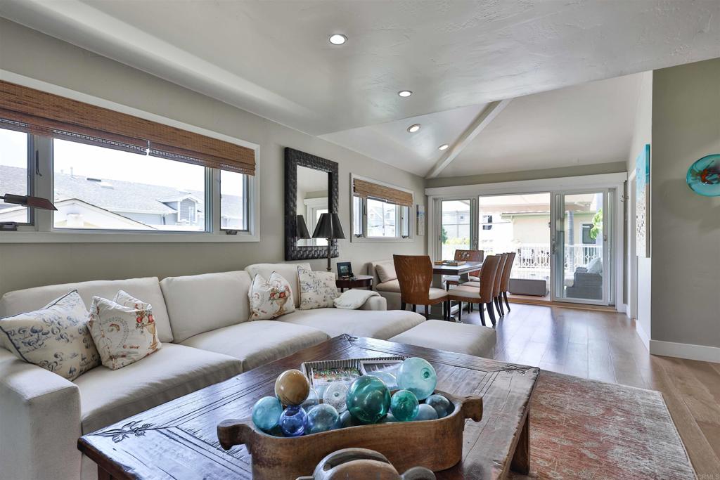 VILL - Residential Lease