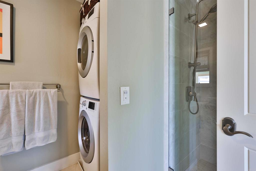 VILL - Residential Lease