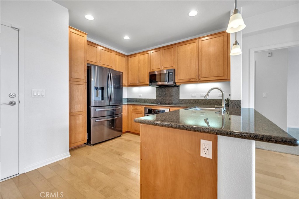 3887 Pell Place 414
