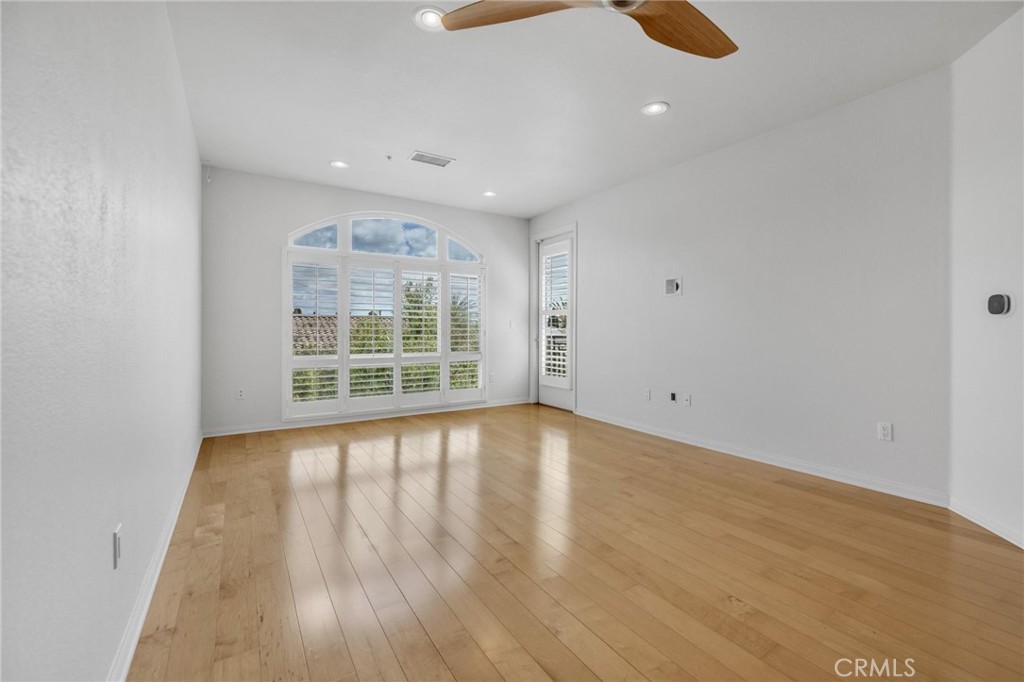 3887 Pell Place 414