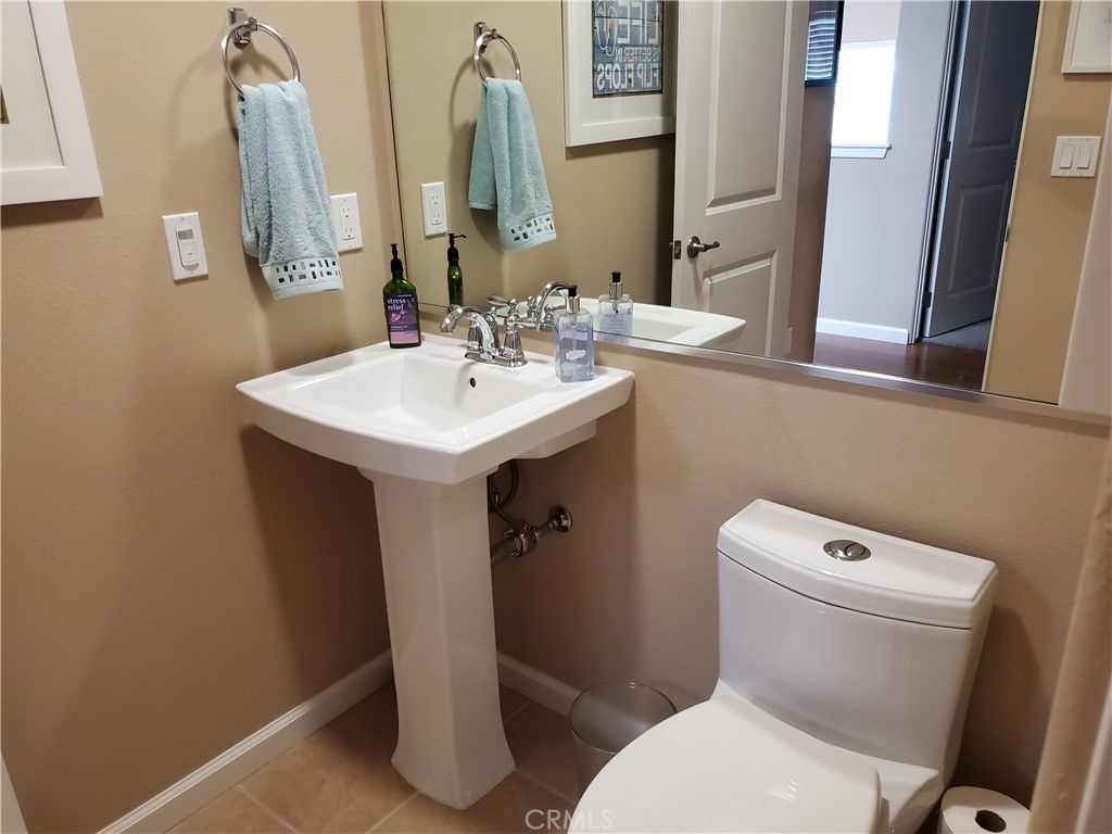 listing image 130726328889578147710