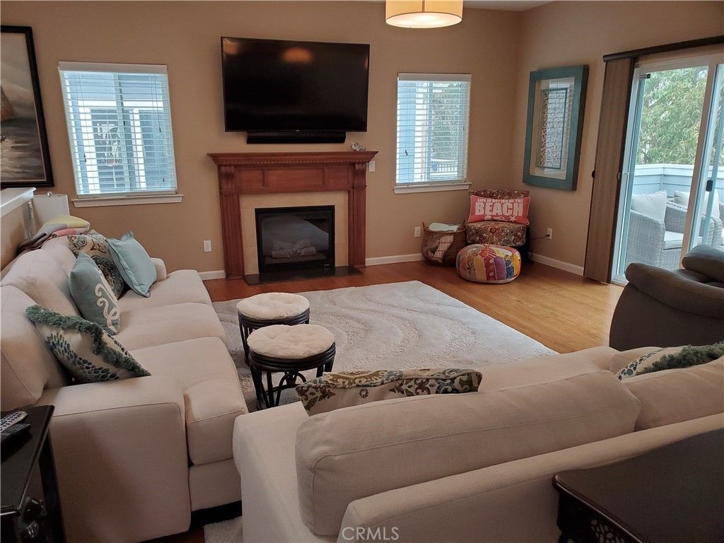 listing image 130721867043549911224