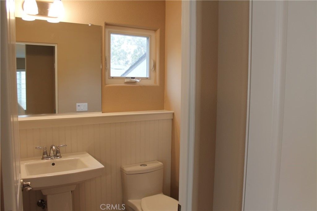 listing image 130722382777973764825