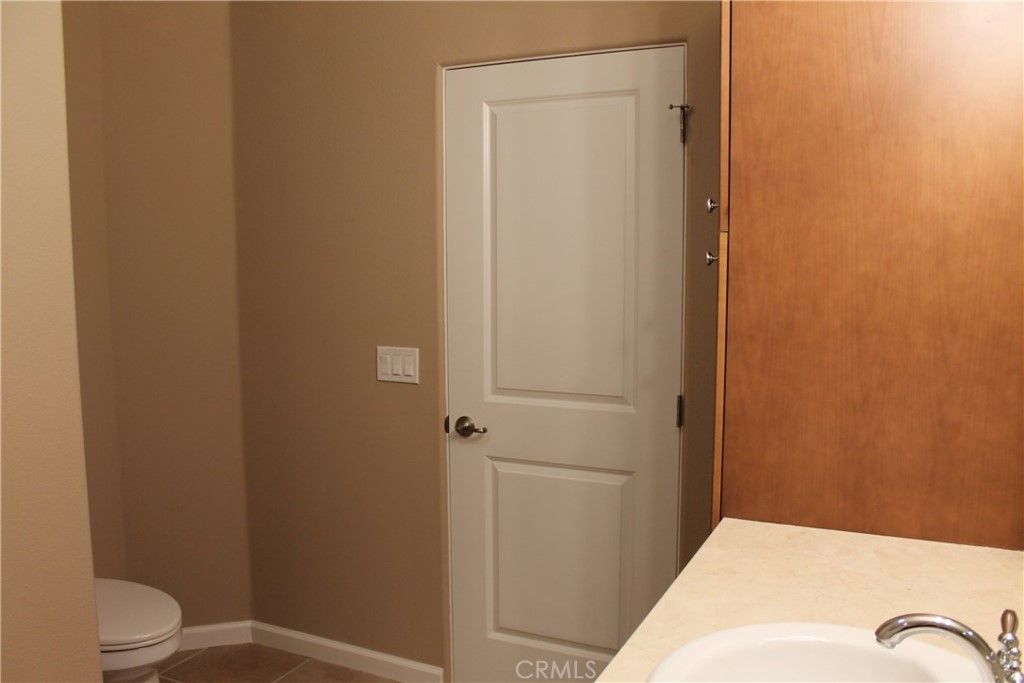 listing image 130722694973701490043