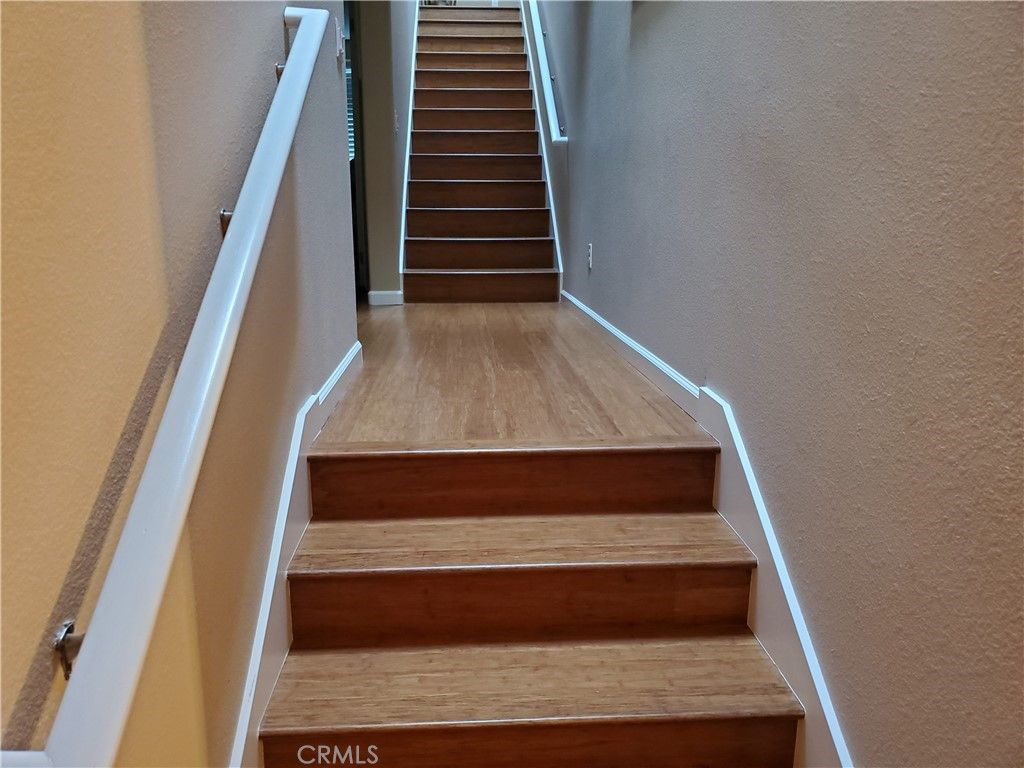 listing image 130726880660518058152