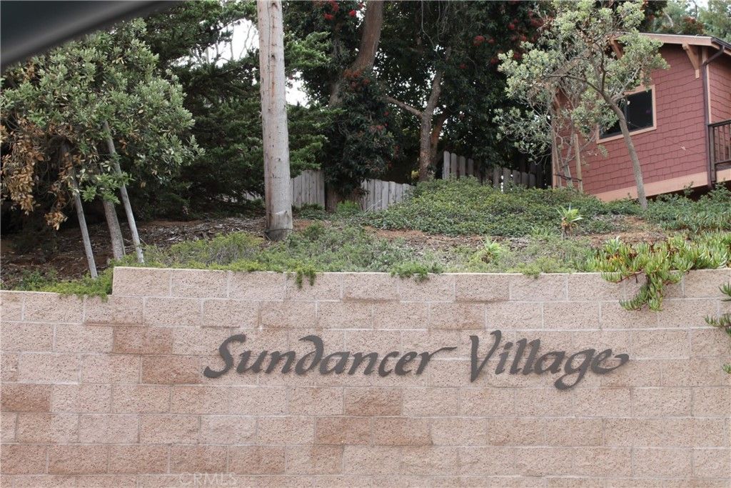 listing image 130726363433749528273