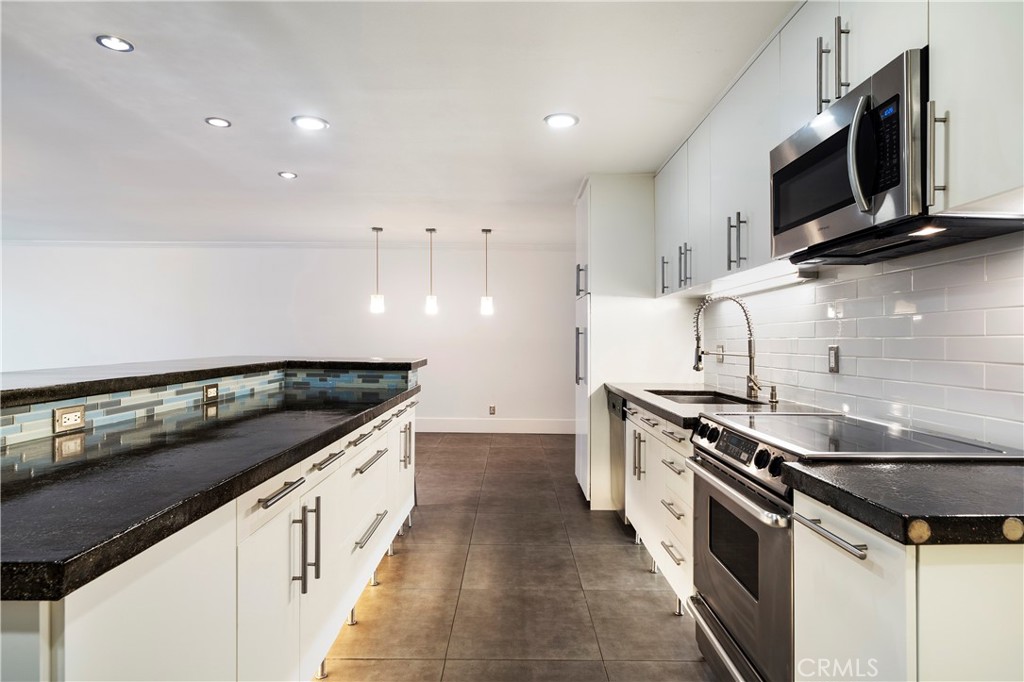 Versailles (VERS) - Residential