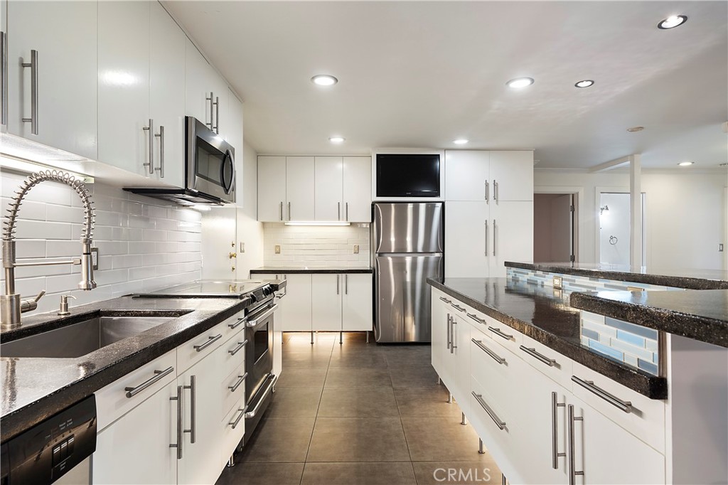 Versailles (VERS) - Residential