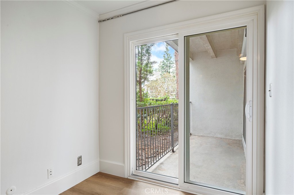 Versailles (VERS) - Residential