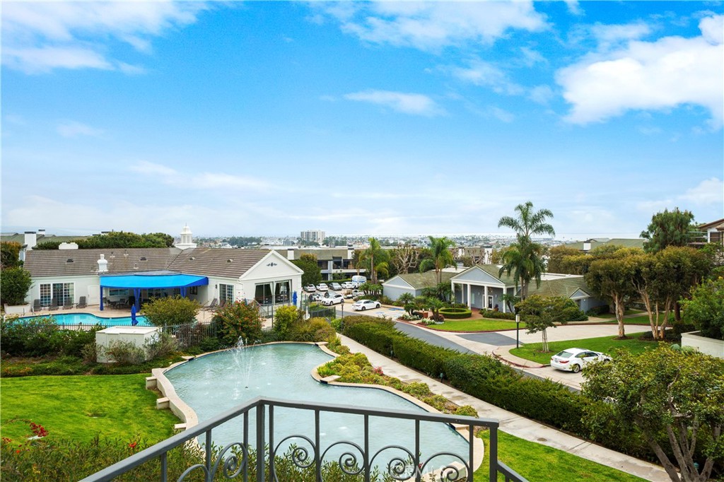 Versailles (VERS) - Residential