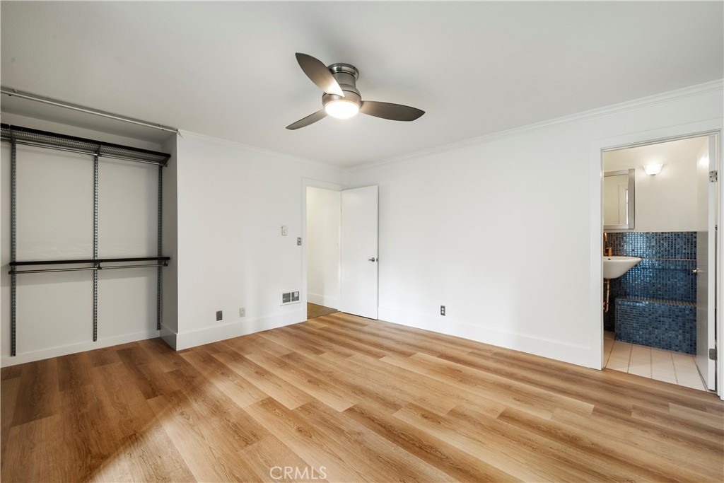 Versailles (VERS) - Residential