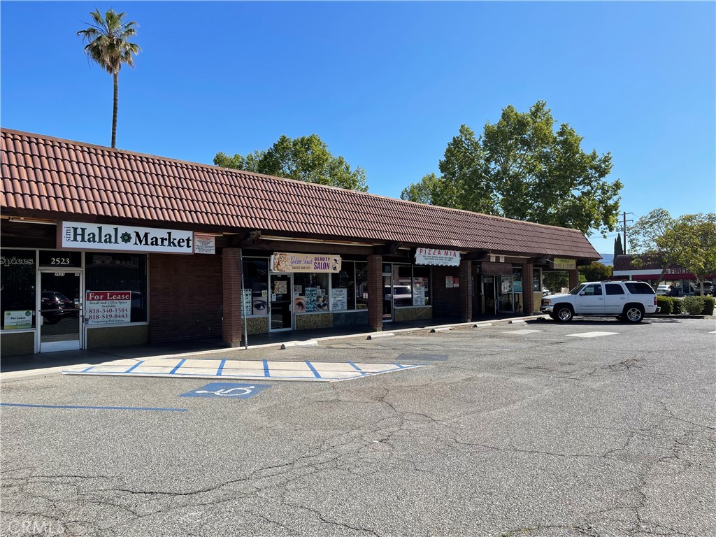 2503 Royal Avenue