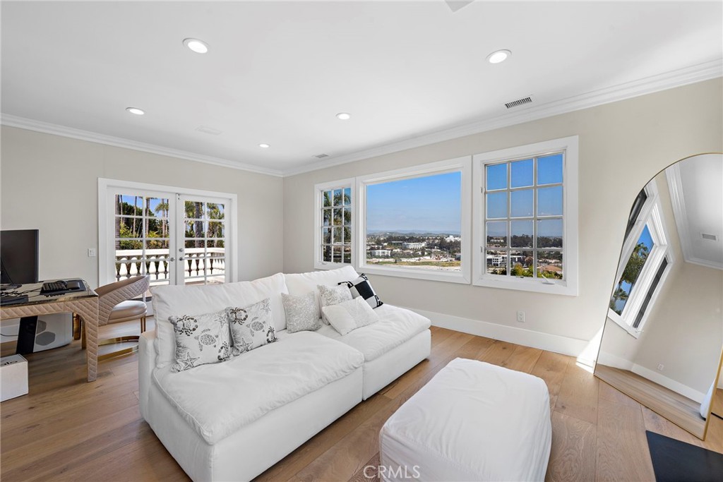 Nellie Gail (NG) - Residential