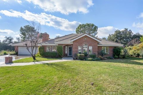 13154 Oak Crest Drive Yucaipa CA 92399