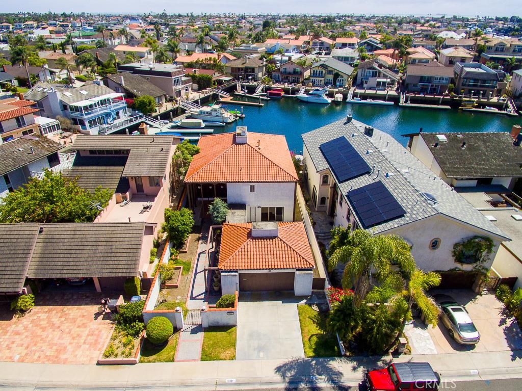 listing image 130725550669167494611