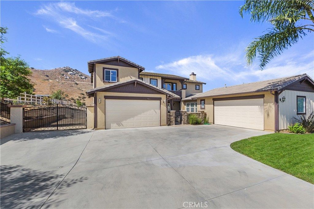 listing image 130726043406786095726