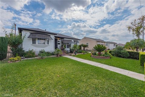 A home in El Monte